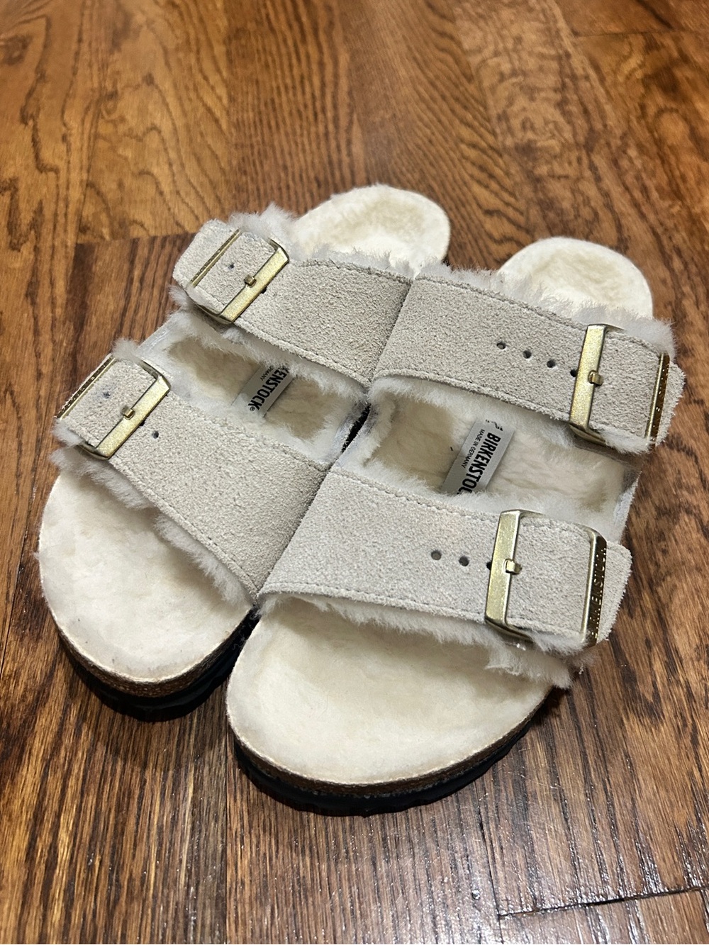 Birkenstock Arizona Shearling in white - size 37